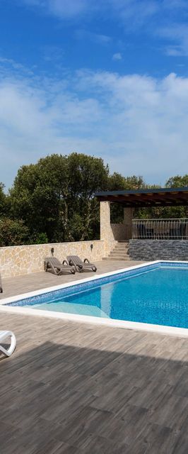 Apartments Karen Vinisce