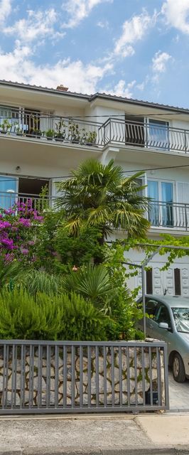 Apartments Dorijan i Karlo Selce