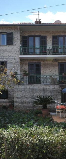 Apartments Valerija Supetar