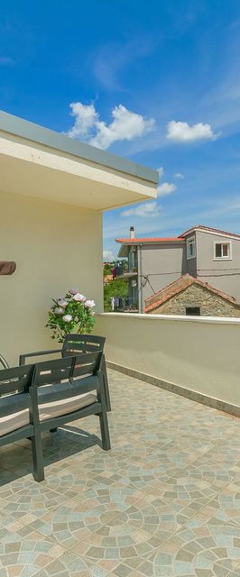 House Cattleya Kostanje