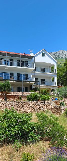 Apartments Redstone luxury apartments Sv. Nedjelja