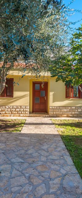 House Gaia Sv. Filip i Jakov