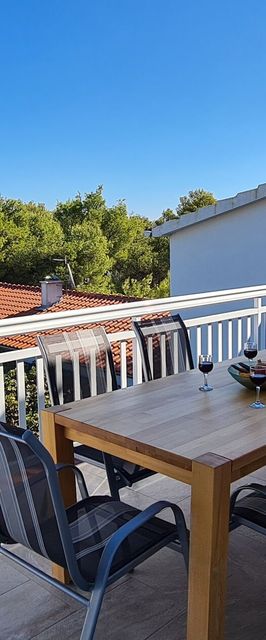 Apartment Penthouse by the sea Vrboska