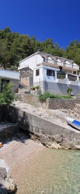 Robinson House Monte Cristo Bogomolje