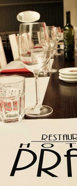 Restaurace Hotel Praha - Nižbor