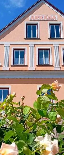 Chalupa-statek Arkáda Božanov