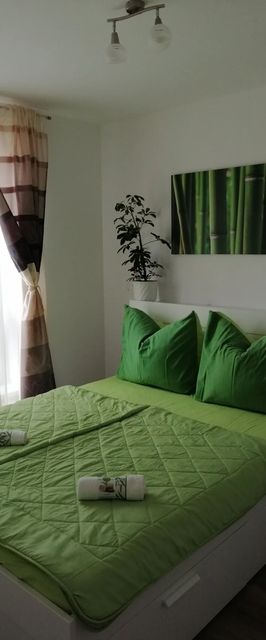 Green-leaf Apartman Eger