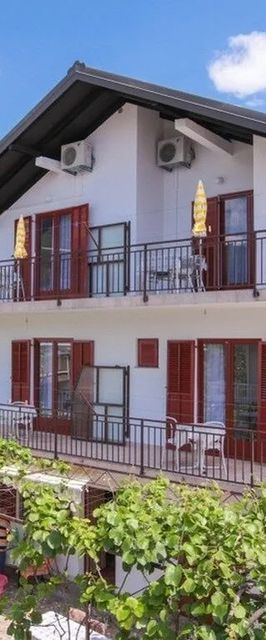 Apartments Adna Podaca