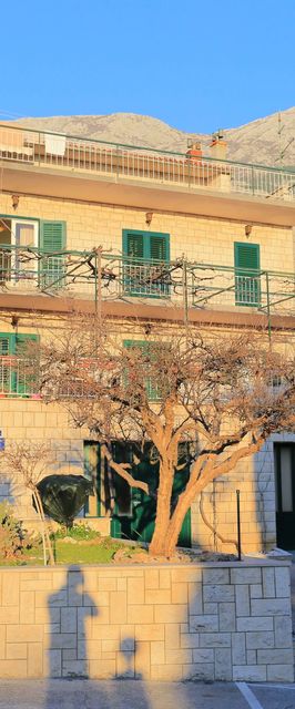 Apartmanok és Szobák Parkolóhellyel Makarska - 18028