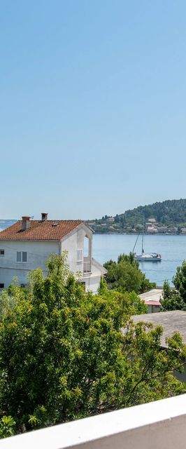 Nyaralóház A Tenger Mellett Preko, Ugljan - 18077 Preko
