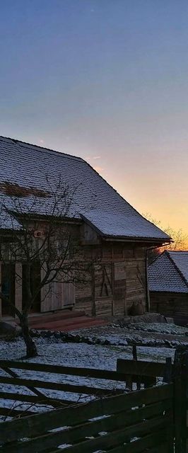 Cabane Valea Șiclodului Șiclod