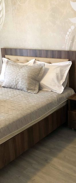 Studio Gul Mona Saturn