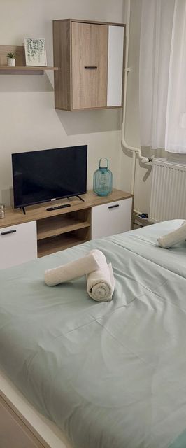 AwesHome City Apartment Debrecen