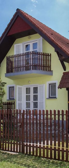 Mauer Nyaraló Balatonfenyves