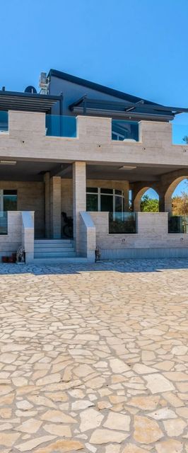 Apartments Mavracic Vir