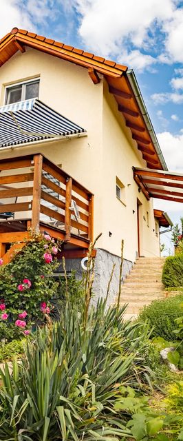 Szamóca Vendégház Kőröshegy