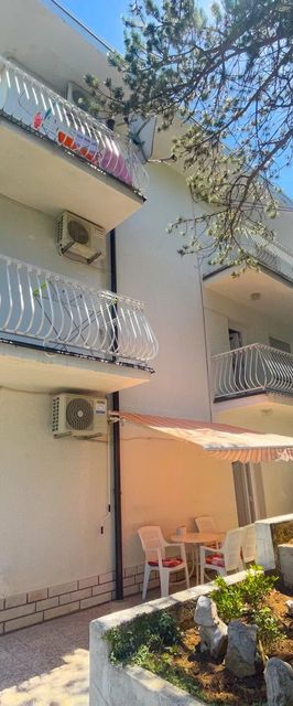 Apartmani Combaj Jadranovo