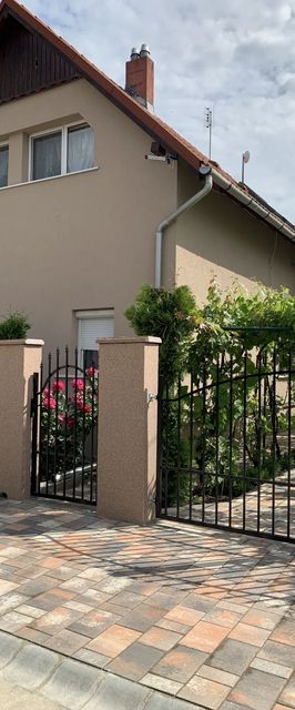 Liliom Apartman Mezőkövesd