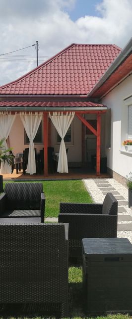 White House Apartman Bogács