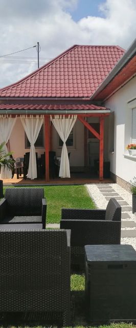 White House Apartman Bogács