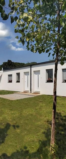 Modern Művész Szállás & Pihenőpark Gyömrő