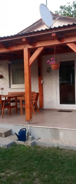 Gulyás Vendégház Balatonkeresztúr