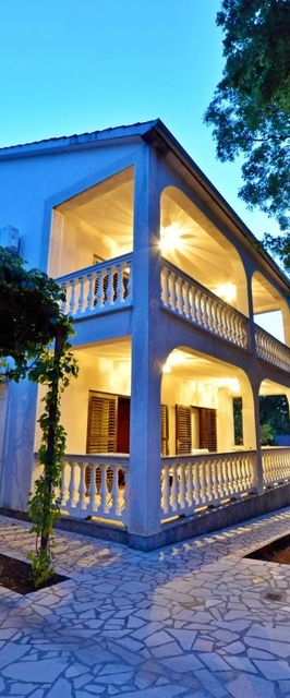 Apartmani Karmelic Malinska