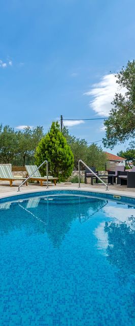 Apartments Melita Okrug Gornji