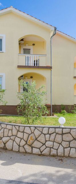 Apartments Alex Lopar