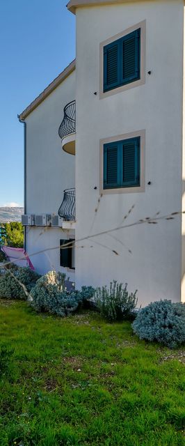 Apartments Mia Arbanija