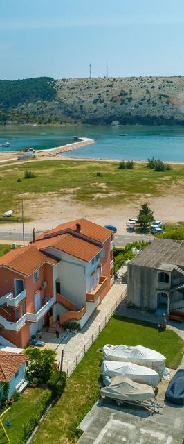 Apartments Lino Lopar