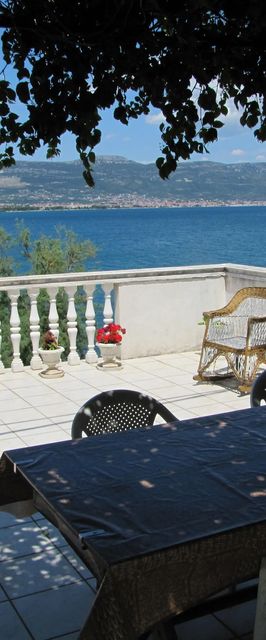 Apartment Roza Arbanija