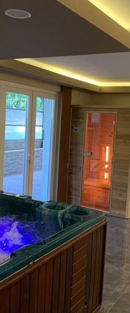 The Jakuzzi Room Apartman Miskolctapolca