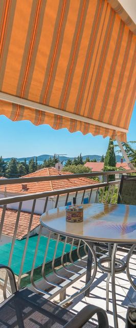 Apartman Sveti Filip i Jakov - CDA812