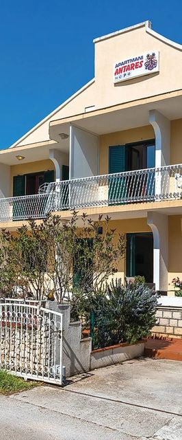 Apartman Rogoznica - CDJ472