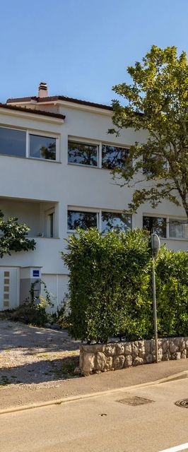 Apartman Njivice - CKI181