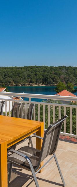 Apartman Vrboska - CDH591