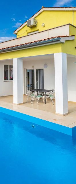 Vendégház Valbandon - CIF649