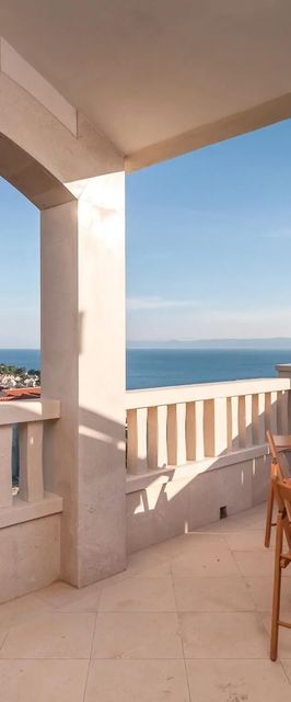 Apartman Bol - CDB553