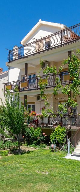 Apartman Kaštel Lukšić - CDT503