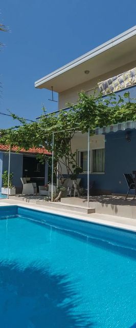 Vendégház Kaštel Lukšić - CDE002