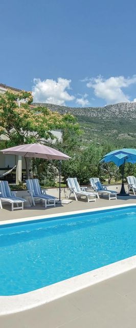 Apartman Kaštel Lukšić - CDE476