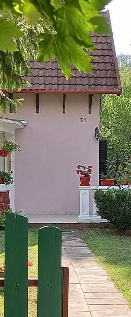 Holdviola Nyaralóház Balatonföldvár