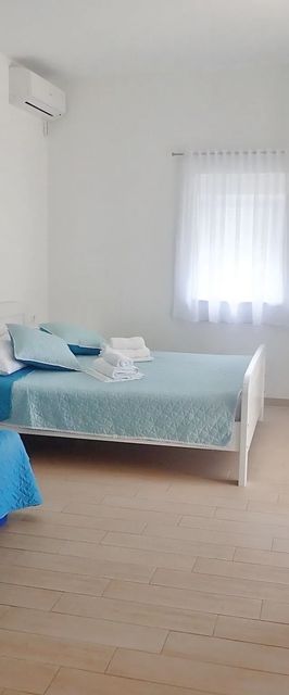 Apartmani Kiwi Starigrad
