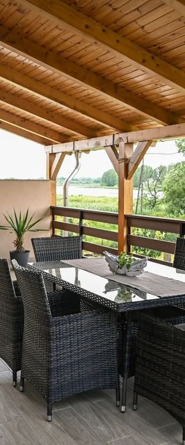 Nagy-Morotva Apartmanok Rakamaz