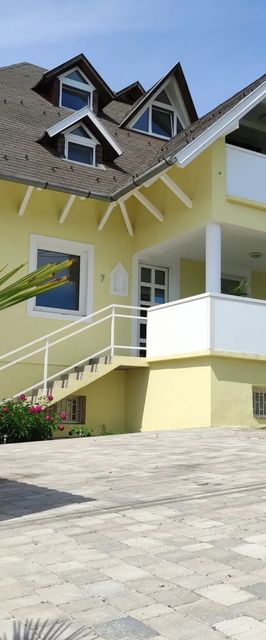 Sandra Appartementhaus Gyenesdiás