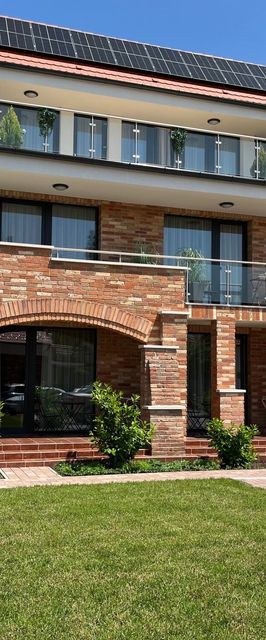 Castellum Panzió Gyula