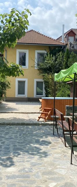 Balaton7 Apartmanház Badacsonytomaj Centrum