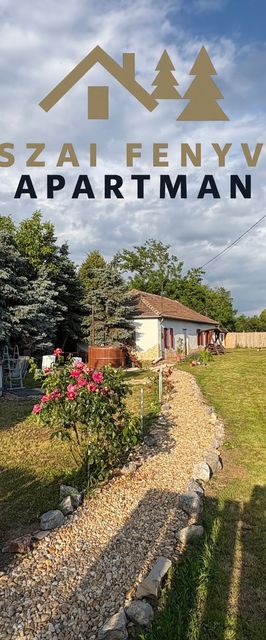 Tiszai Fenyves Apartman Tiszadorogma