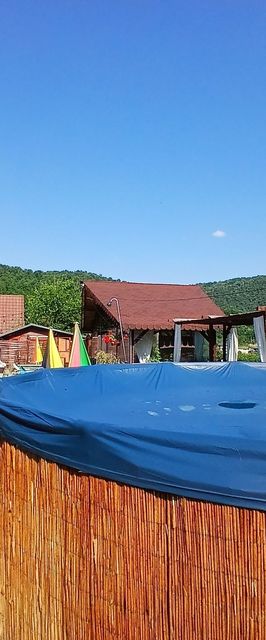 Căsuțele Danca Mraconia Eșelnița ***